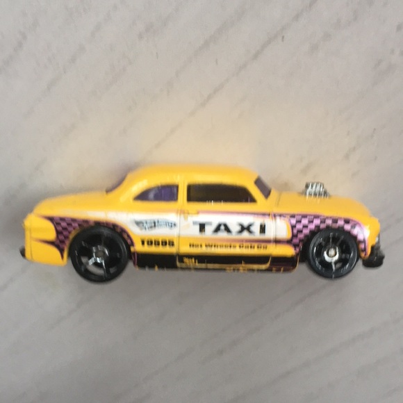 Vintage 2000 Hot Wheels - Yellow SHOE BOX - Taxi T9595 - Picture 6 of 12